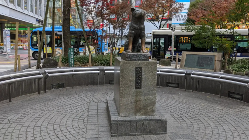 Hachiko Statue