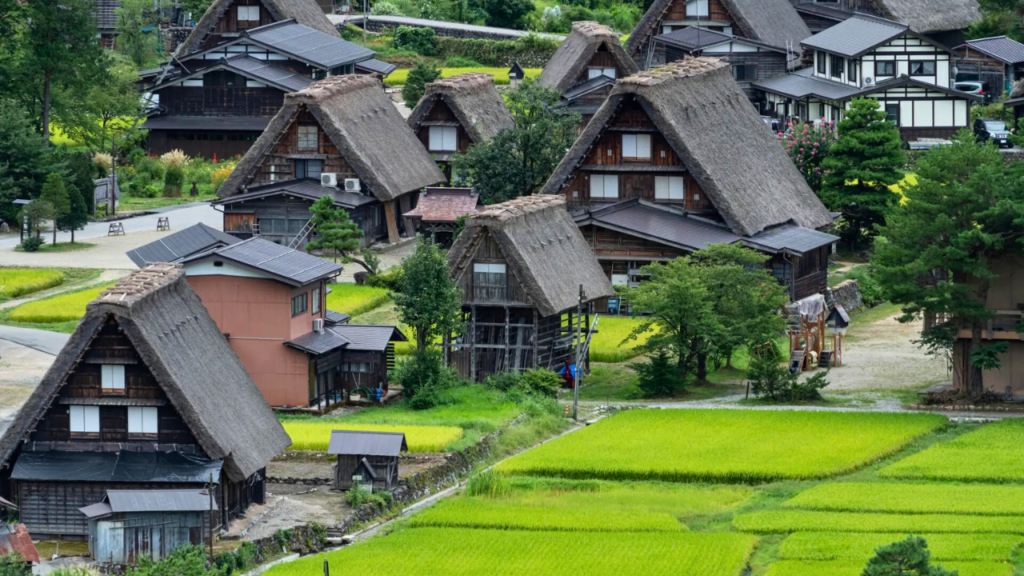 Shirakawa-go & Gokayama 