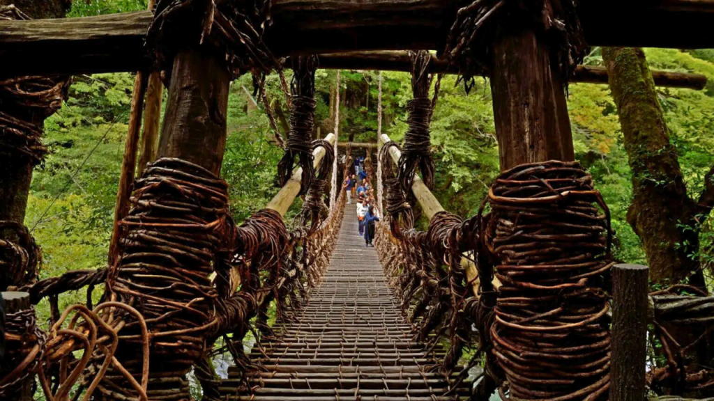 Kazurabashi Bridge
